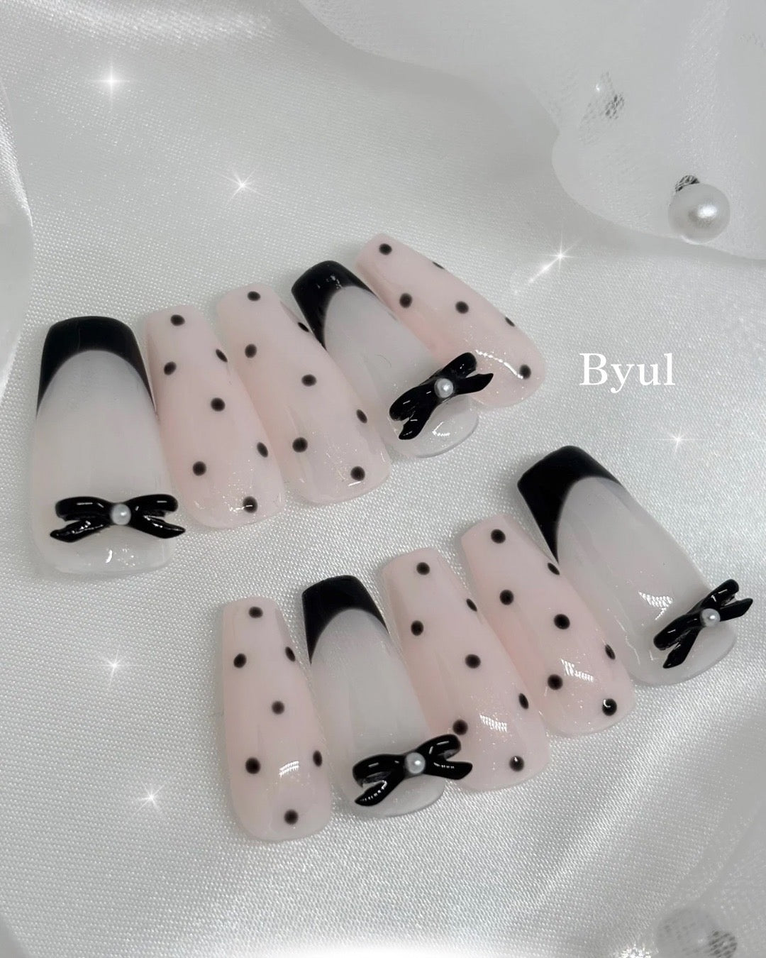 Black Polka Dot Ribbon Press-On Nails